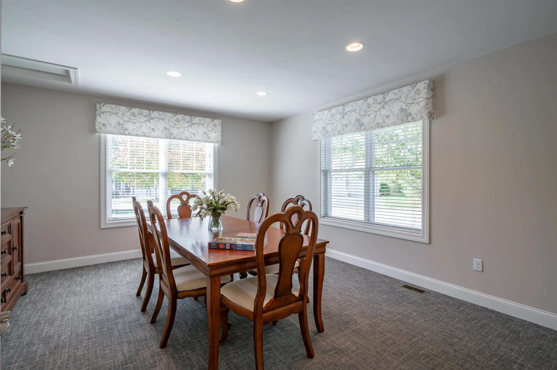 9 Elystan Circle Nashua NH 03064