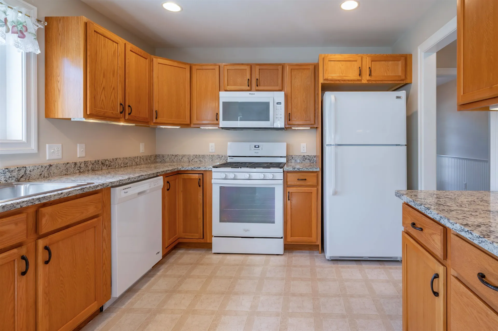 9 Elystan Circle Nashua NH 03064