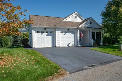 9 Elystan Circle Nashua NH 03064