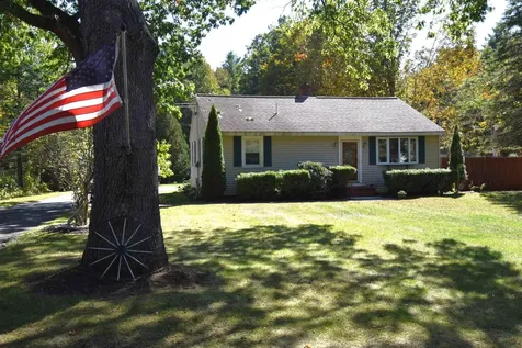 24 Crane Crossing Road Newton NH 03858
