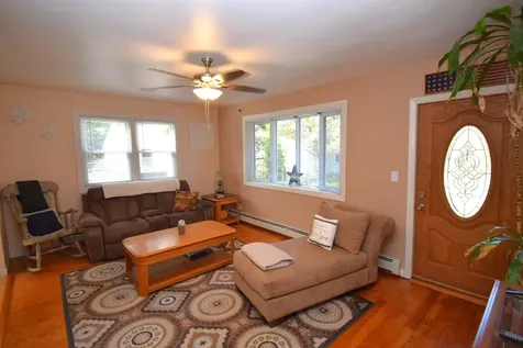 24 Crane Crossing Road Newton NH 03858