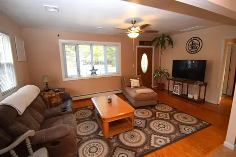 24 Crane Crossing Road Newton NH 03858