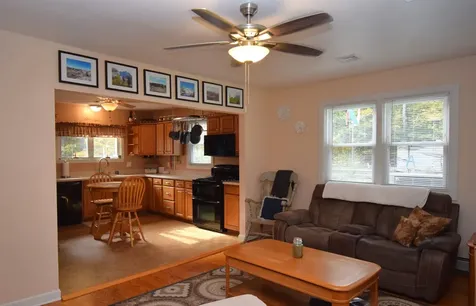 24 Crane Crossing Road Newton NH 03858