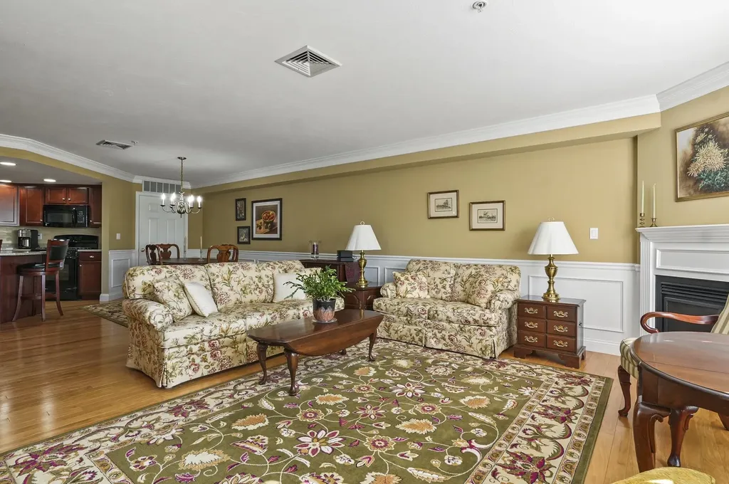 5 Sterling Hill Lane Exeter NH 03833