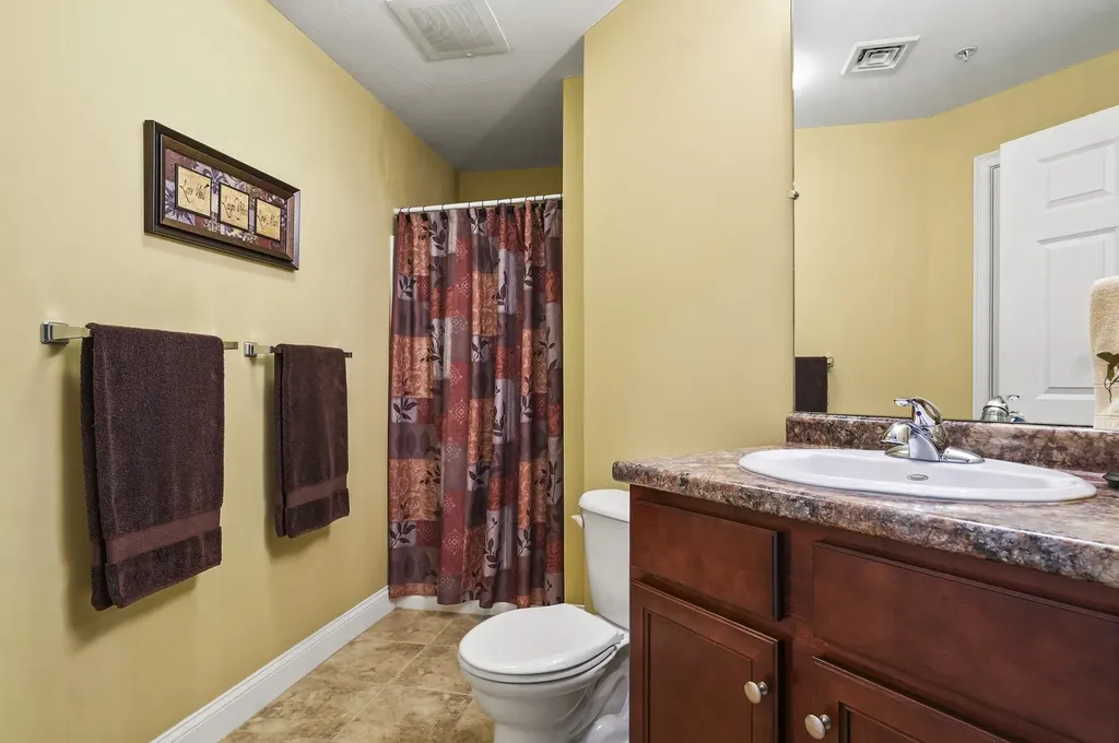 5 Sterling Hill Lane Exeter NH 03833