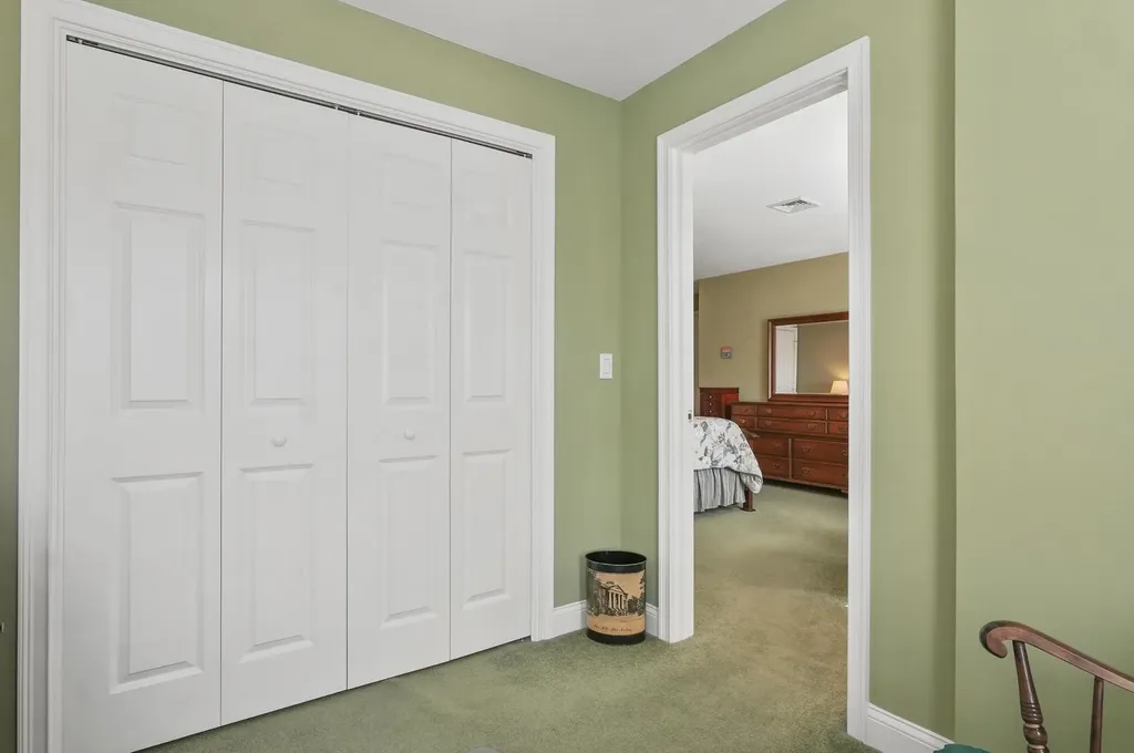 5 Sterling Hill Lane Exeter NH 03833