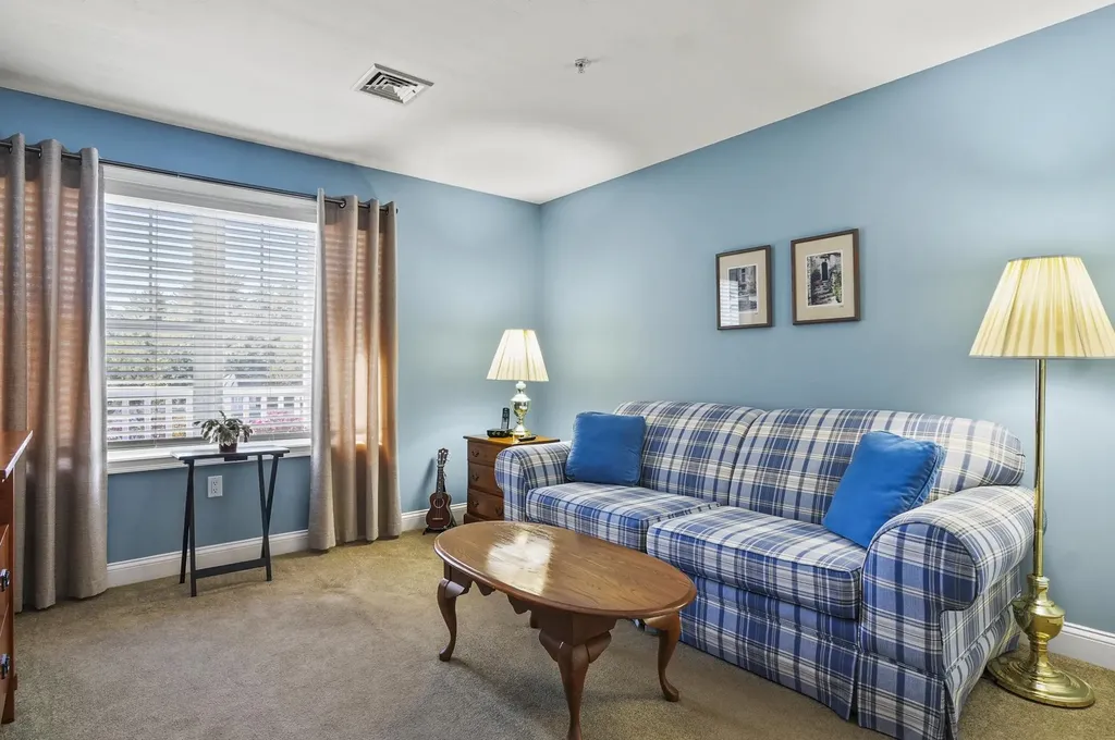 5 Sterling Hill Lane Exeter NH 03833