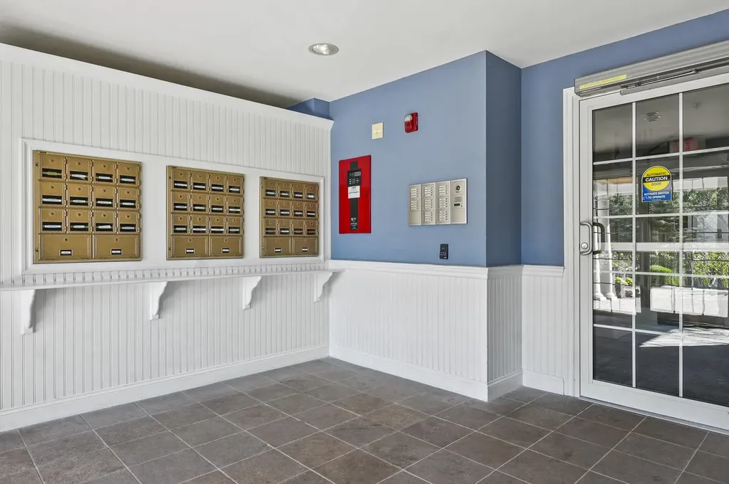 5 Sterling Hill Lane Exeter NH 03833