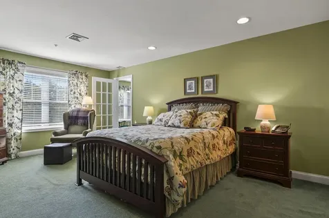 5 Sterling Hill Lane Exeter NH 03833