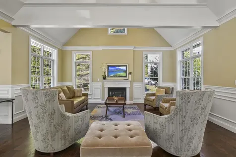 5 Sterling Hill Lane Exeter NH 03833