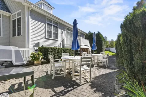 5 Sterling Hill Lane Exeter NH 03833