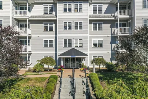 5 Sterling Hill Lane Exeter NH 03833