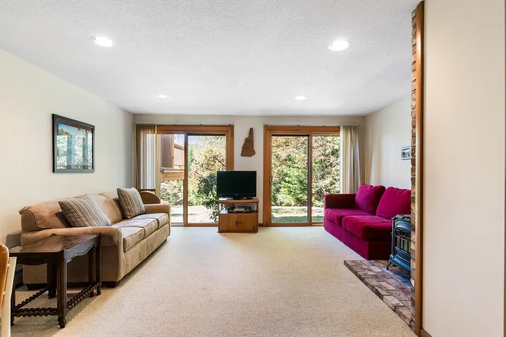 26 Barn Owl Overlook Grantham NH 03753