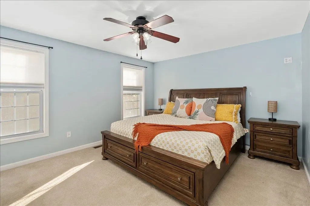 90 Forest Hill Way Manchester NH 03109