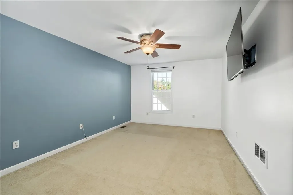 90 Forest Hill Way Manchester NH 03109