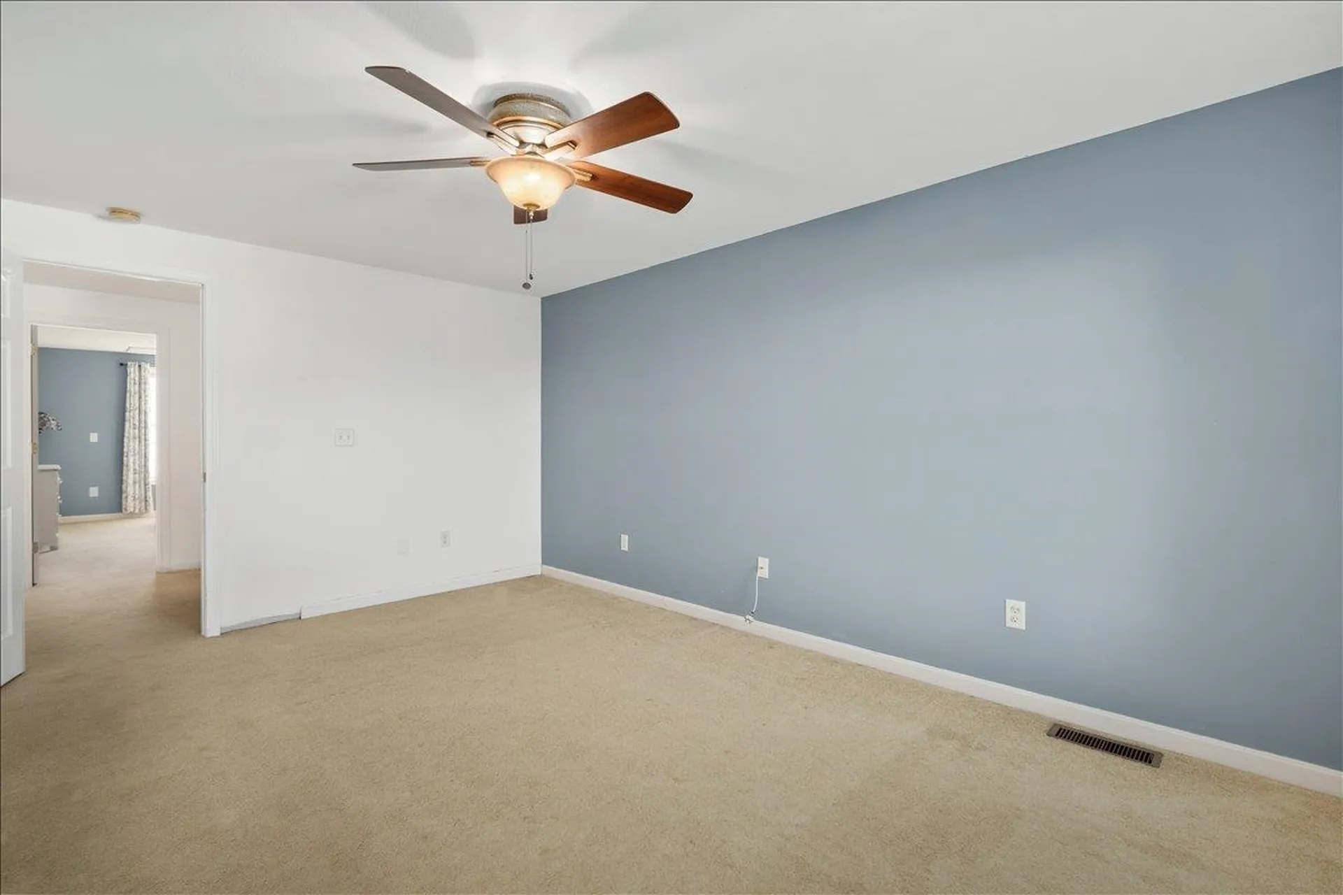 90 Forest Hill Way Manchester NH 03109