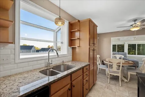 90 Forest Hill Way Manchester NH 03109