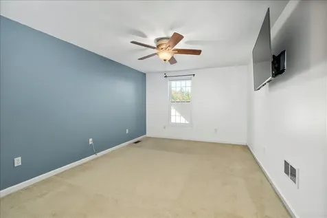 90 Forest Hill Way Manchester NH 03109