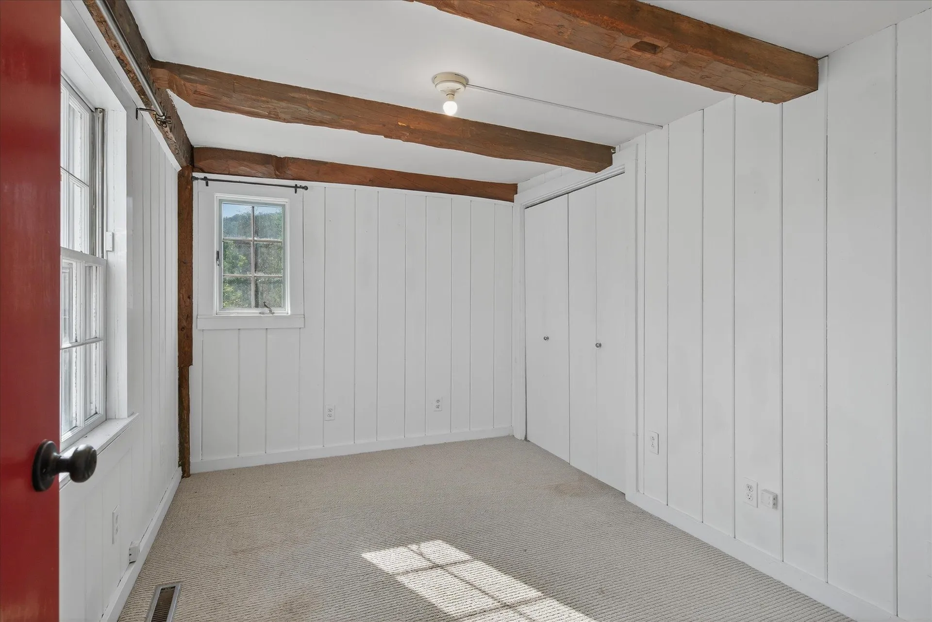 25 Old School Street Londonderry VT 05155