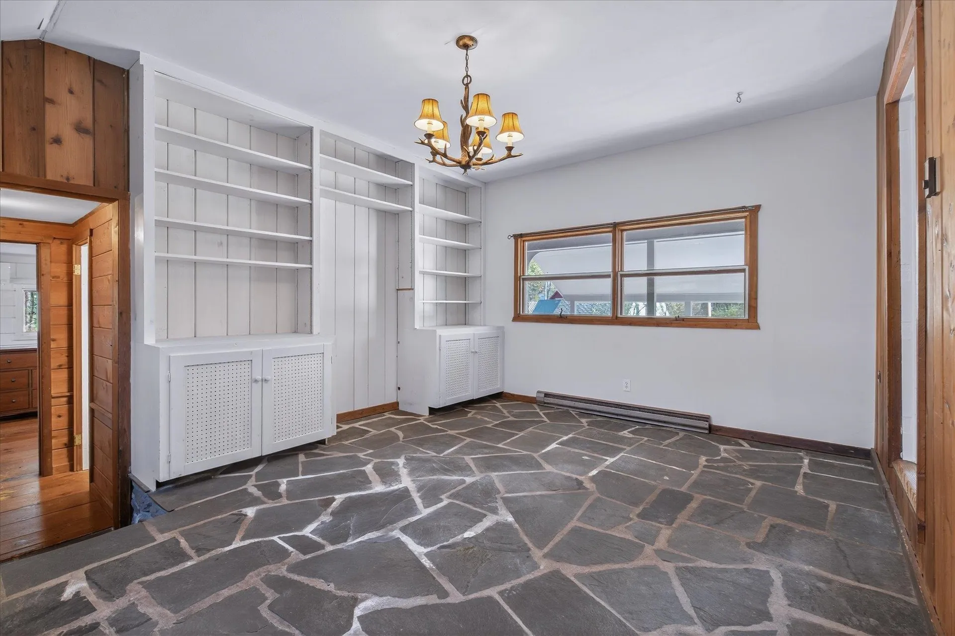 25 Old School Street Londonderry VT 05155