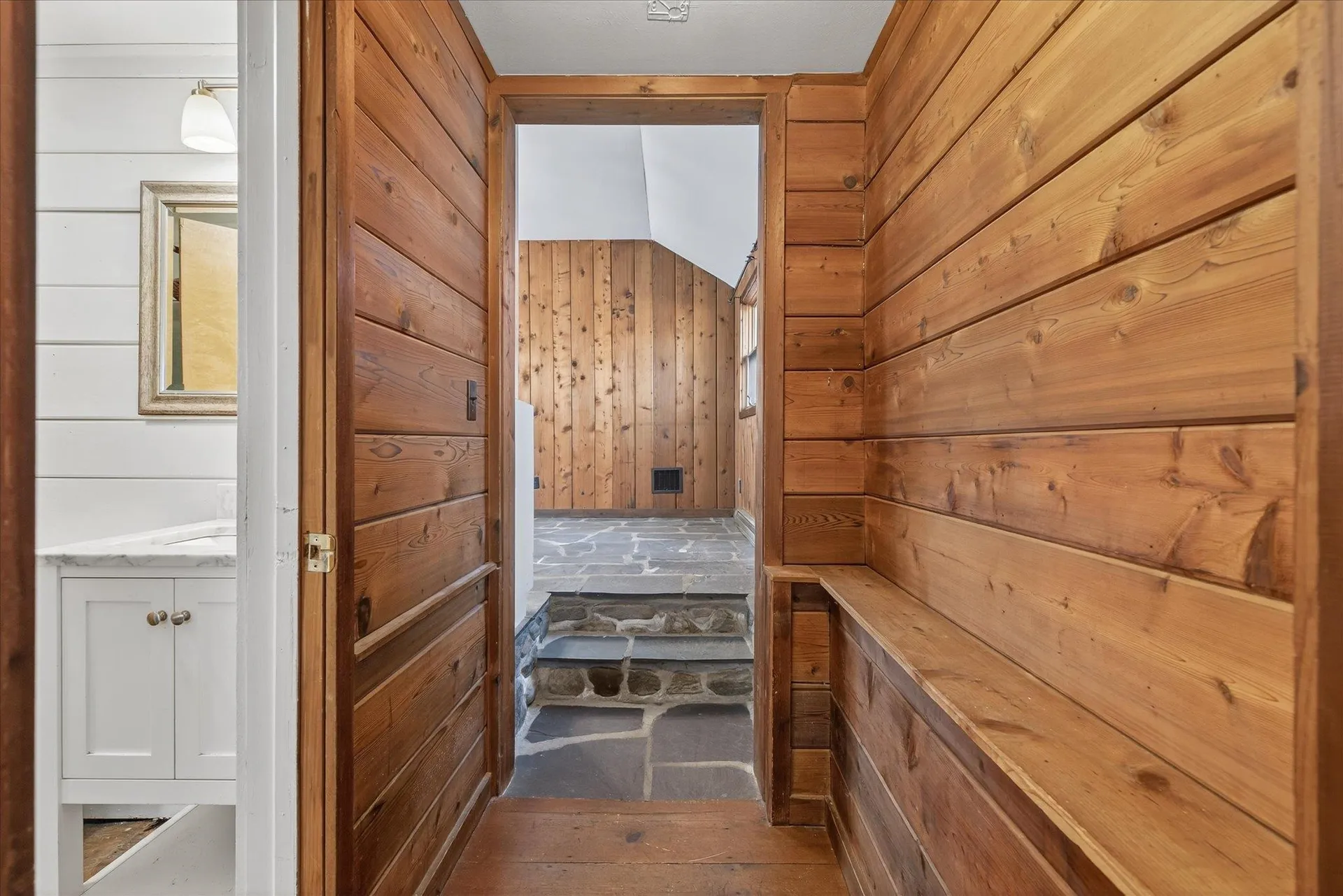 25 Old School Street Londonderry VT 05155