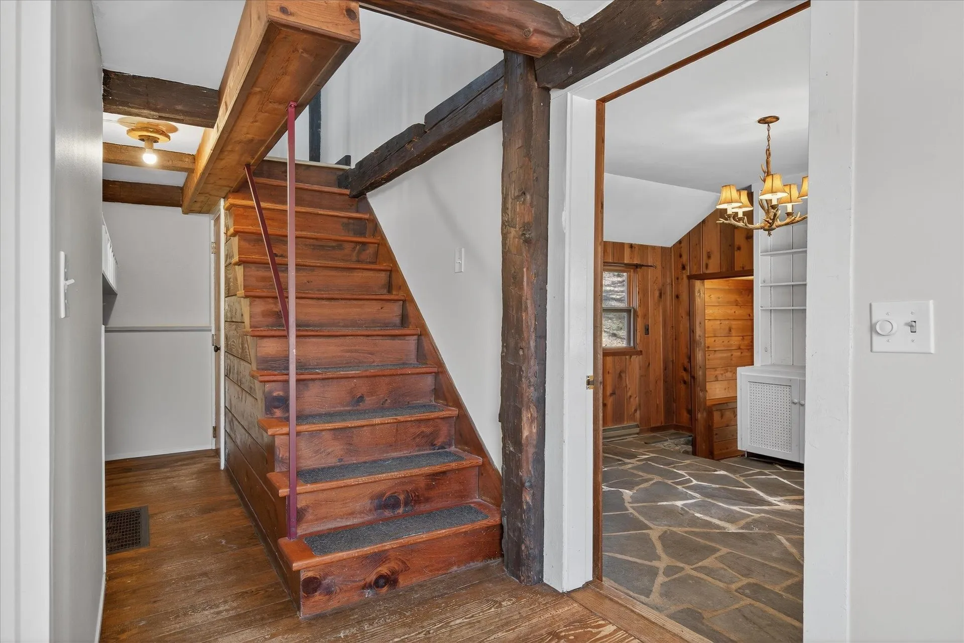 25 Old School Street Londonderry VT 05155