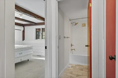 25 Old School Street Londonderry VT 05155