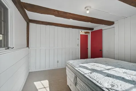 25 Old School Street Londonderry VT 05155