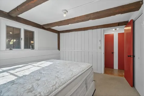 25 Old School Street Londonderry VT 05155