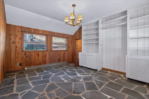 25 Old School Street Londonderry VT 05155