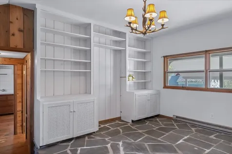 25 Old School Street Londonderry VT 05155