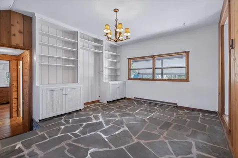 25 Old School Street Londonderry VT 05155