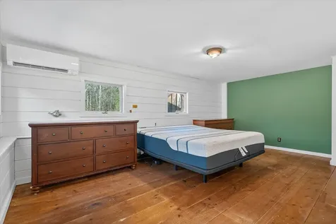 25 Old School Street Londonderry VT 05155