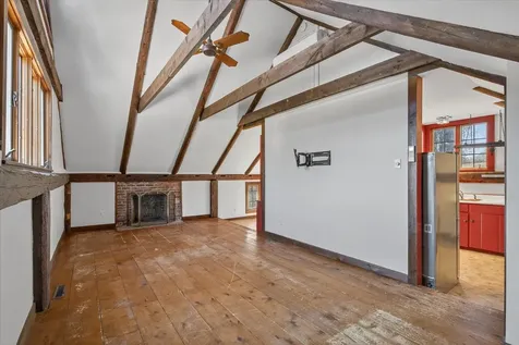 25 Old School Street Londonderry VT 05155