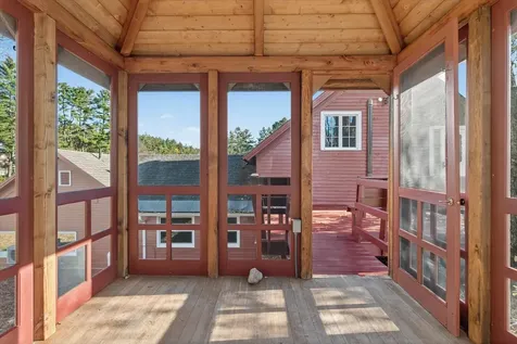 25 Old School Street Londonderry VT 05155