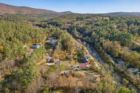 25 Old School Street Londonderry VT 05155