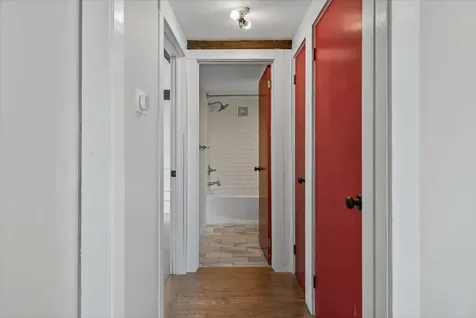 25 Old School Street Londonderry VT 05155