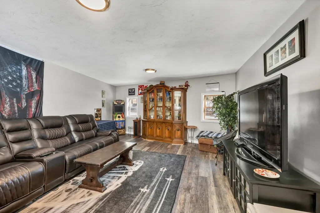 24 Danbury Road Barnstead NH 03225