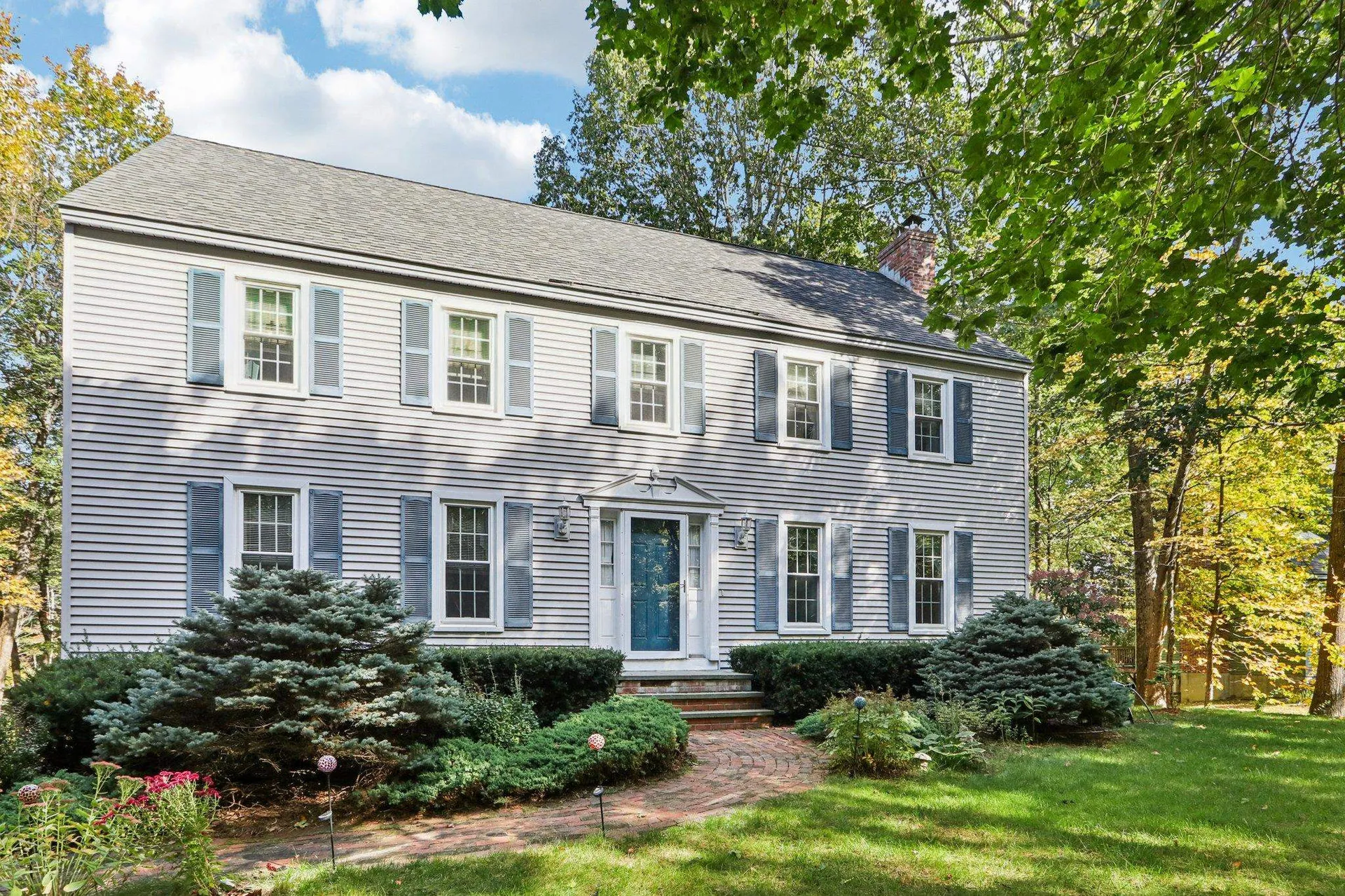 4 Colony Brook Lane Derry NH 03038