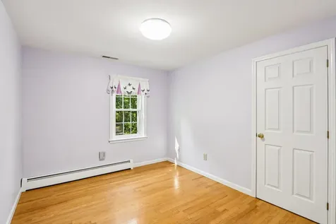 4 Colony Brook Lane Derry NH 03038