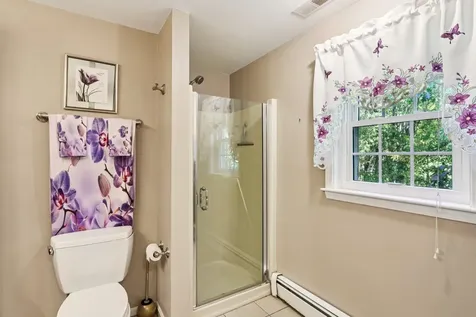 4 Colony Brook Lane Derry NH 03038