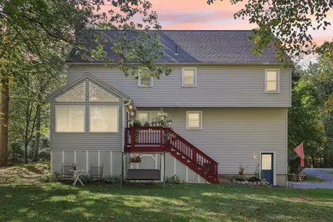 4 Colony Brook Lane Derry NH 03038