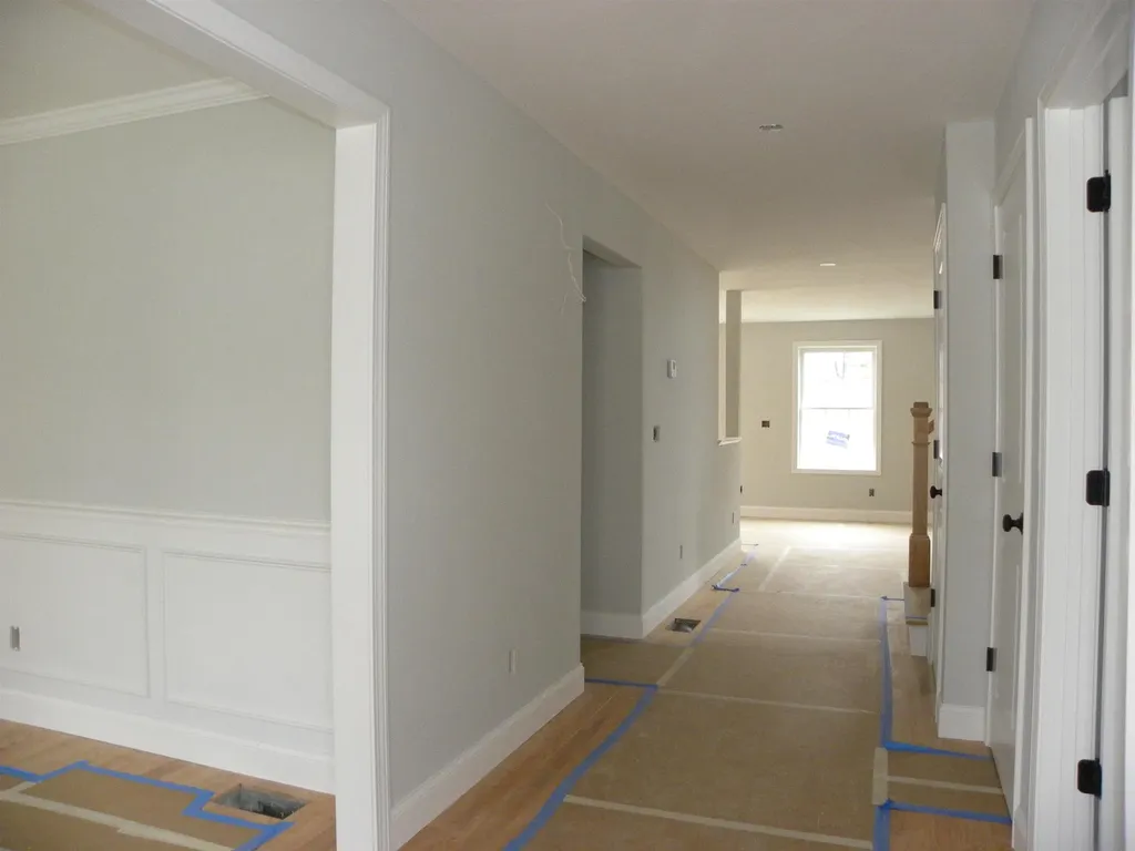 302 Karatzas Avenue Manchester NH 03104