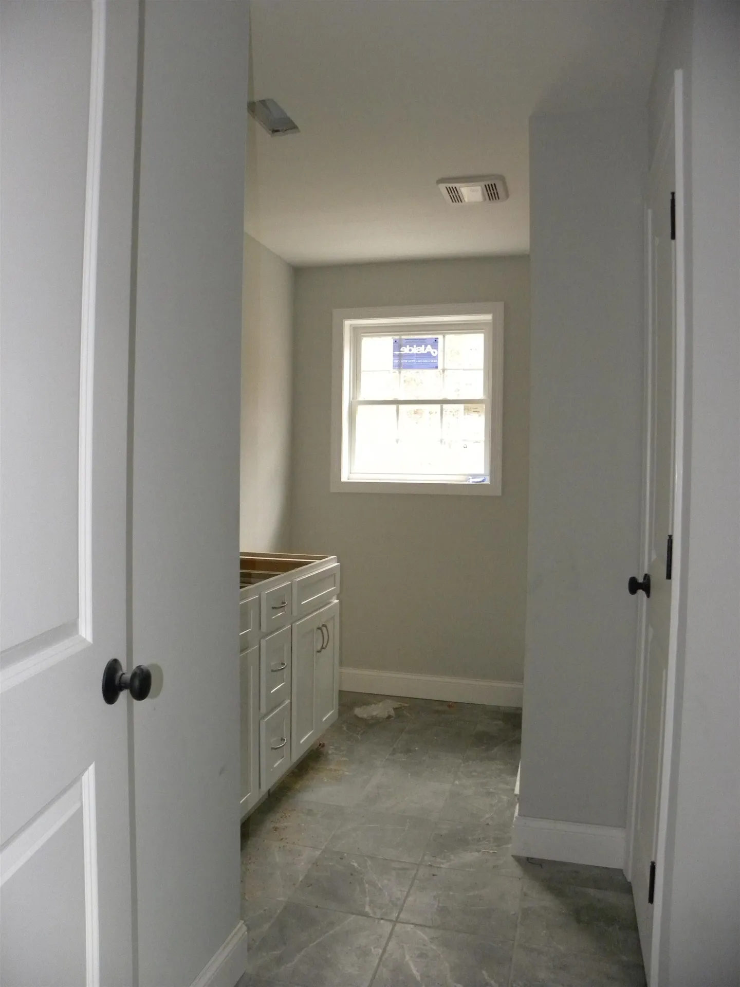 302 Karatzas Avenue Manchester NH 03104