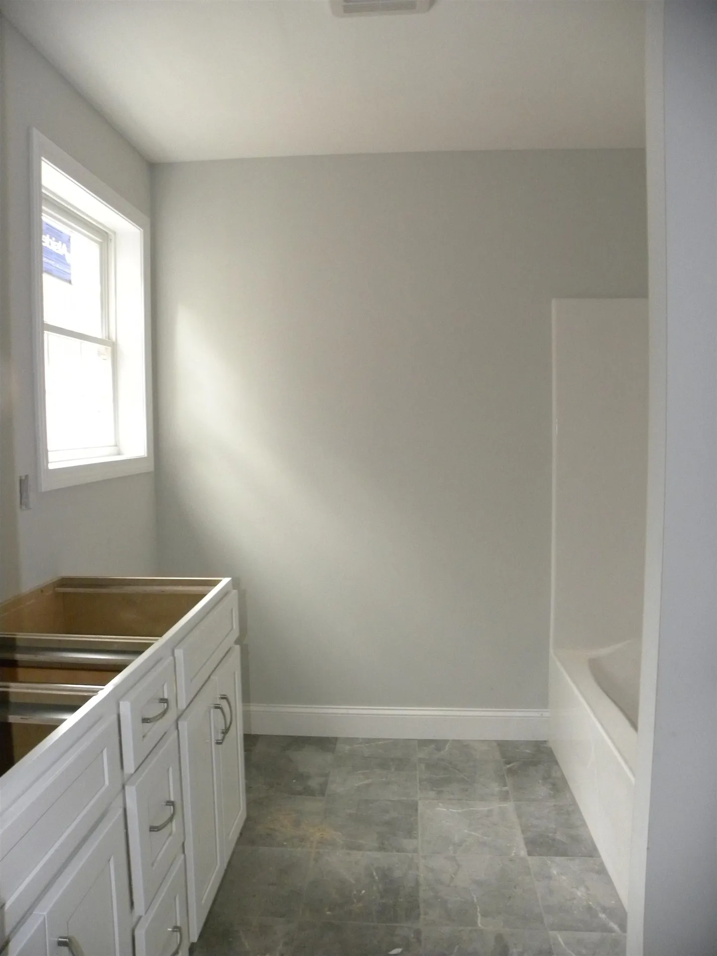 302 Karatzas Avenue Manchester NH 03104