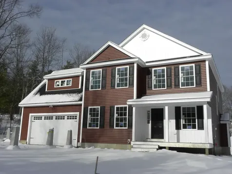 302 Karatzas Avenue Manchester NH 03104