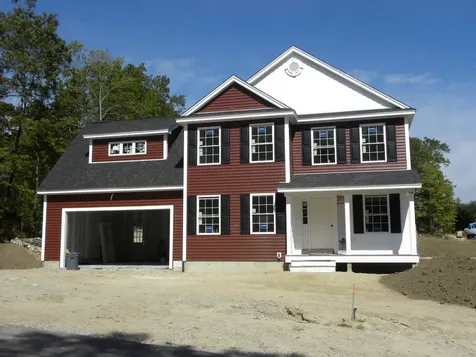 302 Karatzas Avenue Manchester NH 03104