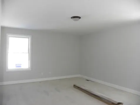 302 Karatzas Avenue Manchester NH 03104