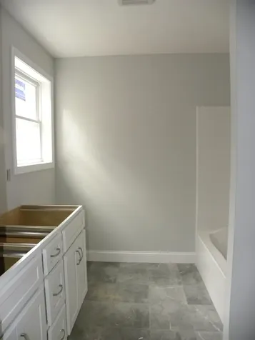 302 Karatzas Avenue Manchester NH 03104