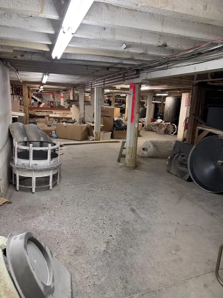 13 Elm Street Newton NH 03858